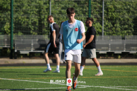 <a href="https://st.getinfootball.com/albums/1095463/685587fa04a26_1920.jpg" target="_blank">Download original</a>