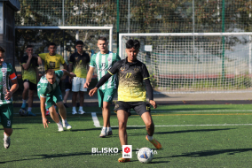 <a href="https://st.getinfootball.com/albums/1095465/6855895476ce9_1920.jpg" target="_blank">Download original</a>
