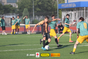 <a href="https://st.getinfootball.com/albums/1095508/685986783aaf3_1920.jpg" target="_blank">Завантажити оригінал</a>