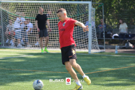 <a href="https://st.getinfootball.com/albums/1095620/68627c43093c0_1920.jpg" target="_blank">Download original</a>