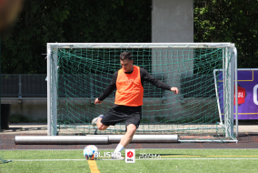 <a href="https://st.getinfootball.com/albums/1095622/68627caf66d1c_1920.jpg" target="_blank">Download original</a>
