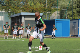 <a href="https://st.getinfootball.com/albums/1095626/68627f108ae8d_1920.jpg" target="_blank">Download original</a>