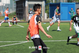 <a href="https://st.getinfootball.com/albums/1095626/68627fad2c051_1920.jpg" target="_blank">Download original</a>
