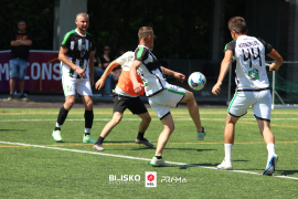 <a href="https://st.getinfootball.com/albums/1095626/68627fc36874b_1920.jpg" target="_blank">Download original</a>