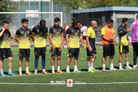 <a href="https://st.getinfootball.com/albums/1095628/6862808643269_1920.jpg" target="_blank">Download original</a>