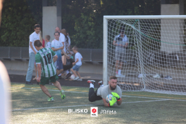 <a href="https://st.getinfootball.com/albums/1095630/686280f7a91bd_1920.jpg" target="_blank">Download original</a>