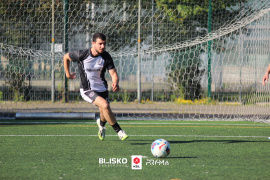 <a href="https://st.getinfootball.com/albums/1095631/686282eec89ed_1920.jpg" target="_blank">Download original</a>