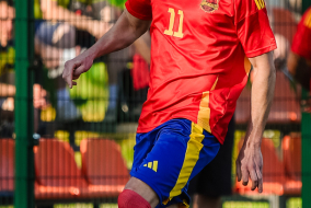 <a href="https://st.getinfootball.com/albums/1095757/686a7292d895a_1920.jpg" target="_blank">Завантажити оригінал</a>