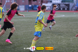 <a href="https://st.getinfootball.com/albums/1095810/686be49bb7d75_1920.jpg" target="_blank">Завантажити оригінал</a>