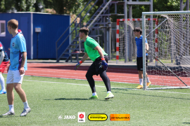 <a href="https://st.getinfootball.com/albums/1095822/686be9454bf34_1920.jpg" target="_blank">Завантажити оригінал</a>