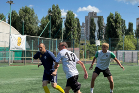 <a href="https://st.getinfootball.com/albums/1095892/68727f05debfa_1920.jpeg" target="_blank">Завантажити оригінал</a>
