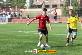 <a href="https://st.getinfootball.com/albums/1095907/68750d9d01191_1920.jpg" target="_blank">Завантажити оригінал</a>