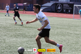 <a href="https://st.getinfootball.com/albums/1095943/6876246c951d4_1920.jpg" target="_blank">Завантажити оригінал</a>