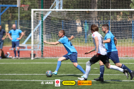 <a href="https://st.getinfootball.com/albums/1095944/68762429f21e9_1920.jpg" target="_blank">Завантажити оригінал</a>