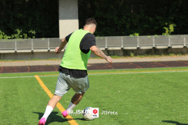 <a href="https://st.getinfootball.com/albums/1095976/6877d12d9eb4e_1920.jpg" target="_blank">Download original</a>