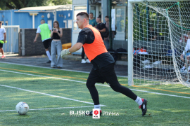 <a href="https://st.getinfootball.com/albums/1095976/6877d14ea7bf7_1920.jpg" target="_blank">Download original</a>
