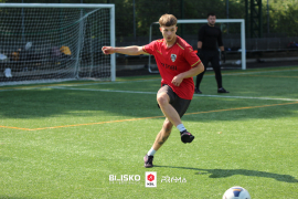 <a href="https://st.getinfootball.com/albums/1095977/6877d37c4929e_1920.jpg" target="_blank">Download original</a>