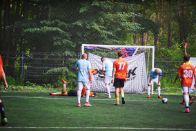 <a href="https://st.getinfootball.com/albums/1096010/6879700eeb361_1920.jpg" target="_blank">Завантажити оригінал</a>