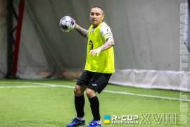 <a href="https://st.getinfootball.com/albums/1096123/6882390010281_1920.jpg" target="_blank">Завантажити оригінал</a>