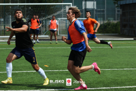 <a href="https://st.getinfootball.com/albums/1096155/6882cd40626e7_1920.jpg" target="_blank">Download original</a>