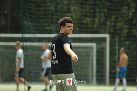 <a href="https://st.getinfootball.com/albums/1096158/6882cfbd00dc2_1920.jpg" target="_blank">Download original</a>