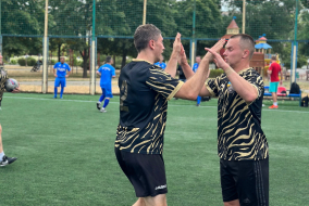 <a href="https://st.getinfootball.com/albums/1096168/6884ea5899867_1920.jpeg" target="_blank">Завантажити оригінал</a>