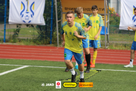 <a href="https://st.getinfootball.com/albums/1096187/688788137e947_1920.jpg" target="_blank">Завантажити оригінал</a>