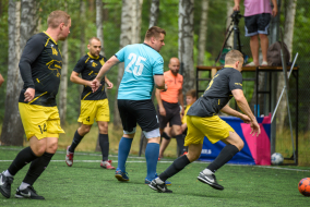 <a href="https://st.getinfootball.com/albums/1096188/688787dccaaf0_1920.jpg" target="_blank">Завантажити оригінал</a>
