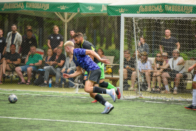 <a href="https://st.getinfootball.com/albums/1096191/688788eab1989_1920.jpg" target="_blank">Завантажити оригінал</a>