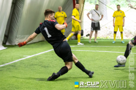 <a href="https://st.getinfootball.com/albums/1096235/6888880957e86_1920.jpg" target="_blank">Завантажити оригінал</a>