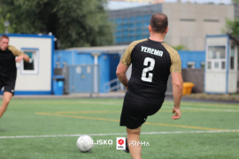 <a href="https://st.getinfootball.com/albums/1096293/688df1c2a27bd_1920.jpg" target="_blank">Download original</a>