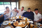 <a href="https://st.getinfootball.com/albums/1096345/6891c9ba86622_1920.jpg" target="_blank">Завантажити оригінал</a>