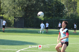 <a href="https://st.getinfootball.com/albums/1096407/68973568bba1e_1920.jpg" target="_blank">Download original</a>