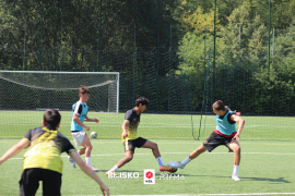 <a href="https://st.getinfootball.com/albums/1096408/689736c85e39e_1920.jpg" target="_blank">Download original</a>