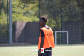 <a href="https://st.getinfootball.com/albums/1096565/689dd7bceecda_1920.jpg" target="_blank">Download original</a>