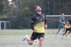 <a href="https://st.getinfootball.com/albums/1096565/689dd8406cad0_1920.jpg" target="_blank">Download original</a>