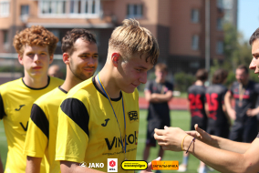 <a href="https://st.getinfootball.com/albums/1096566/68a19572c82a5_1920.jpg" target="_blank">Завантажити оригінал</a>