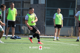 <a href="https://st.getinfootball.com/albums/1096688/68a83fee1c93d_1920.jpg" target="_blank">Download original</a>