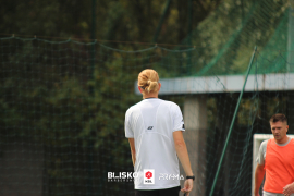 <a href="https://st.getinfootball.com/albums/1096695/68a845fa43ac9_1920.jpg" target="_blank">Download original</a>