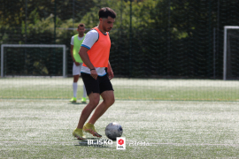 <a href="https://st.getinfootball.com/albums/1096697/68a846d12da62_1920.jpg" target="_blank">Download original</a>