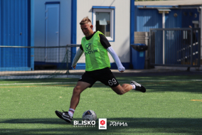<a href="https://st.getinfootball.com/albums/1096759/68af98e2f3ed0_1920.jpg" target="_blank">Download original</a>