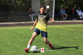 <a href="https://st.getinfootball.com/albums/1096767/68afa2e07d787_1920.jpg" target="_blank">Download original</a>