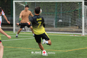<a href="https://st.getinfootball.com/albums/1096767/68afa336a0b27_1920.jpg" target="_blank">Download original</a>