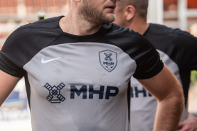 <a href="https://st.getinfootball.com/albums/1097054/68c07edcde65f_1920.jpg" target="_blank">Завантажити оригінал</a>