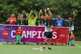 <a href="https://st.getinfootball.com/albums/1097069/68c4752880051_1920.jpg" target="_blank">Download original</a>