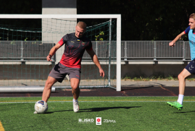 <a href="https://st.getinfootball.com/albums/1097384/68d49ea270bc4_1920.jpg" target="_blank">Download original</a>