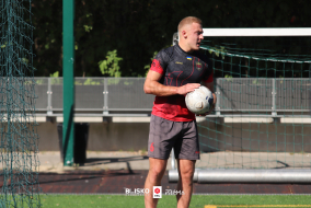<a href="https://st.getinfootball.com/albums/1097384/68d49f0ab310a_1920.jpg" target="_blank">Download original</a>