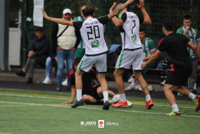 <a href="https://st.getinfootball.com/albums/1097564/68df1a1fdef6d_1920.jpg" target="_blank">Download original</a>