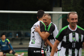 <a href="https://st.getinfootball.com/albums/1097564/68df1a5694023_1920.jpg" target="_blank">Download original</a>
