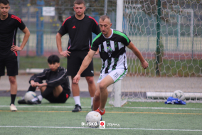 <a href="https://st.getinfootball.com/albums/1097564/68df1a8ce2e62_1920.jpg" target="_blank">Download original</a>